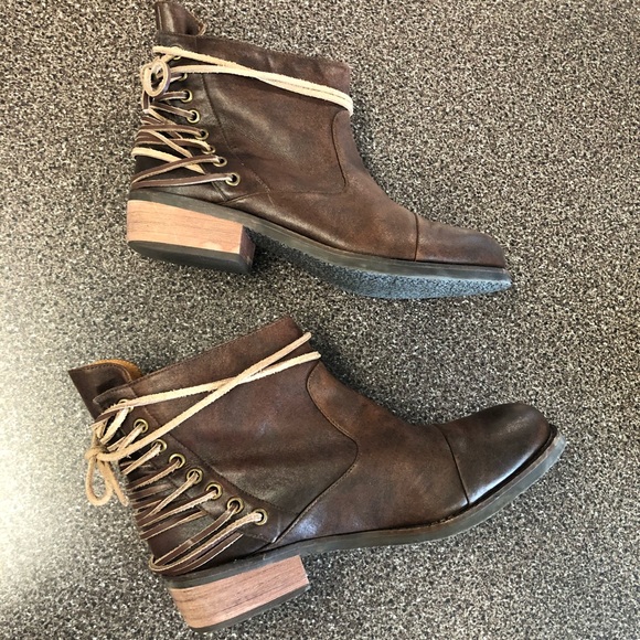 Coconuts 🥥 Matisse - Picture 5 of 8